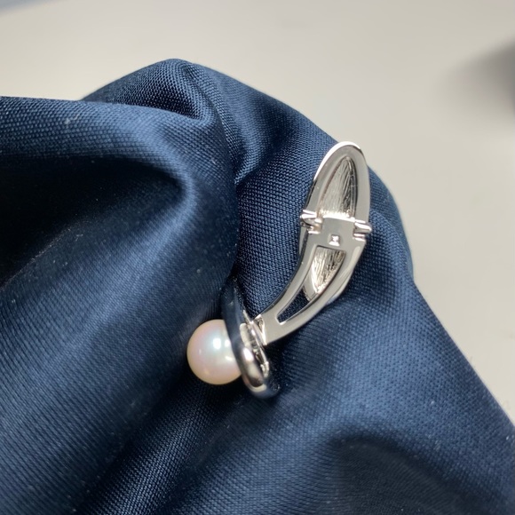 Mikimoto Silver Cufflinks - Picture 3 of 4